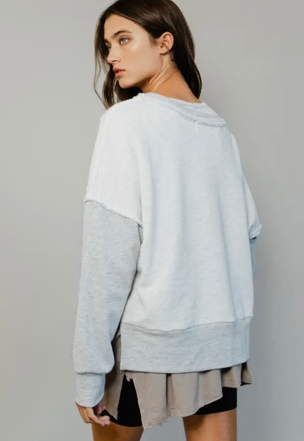 Raw Edge Contrast Sweatshirt