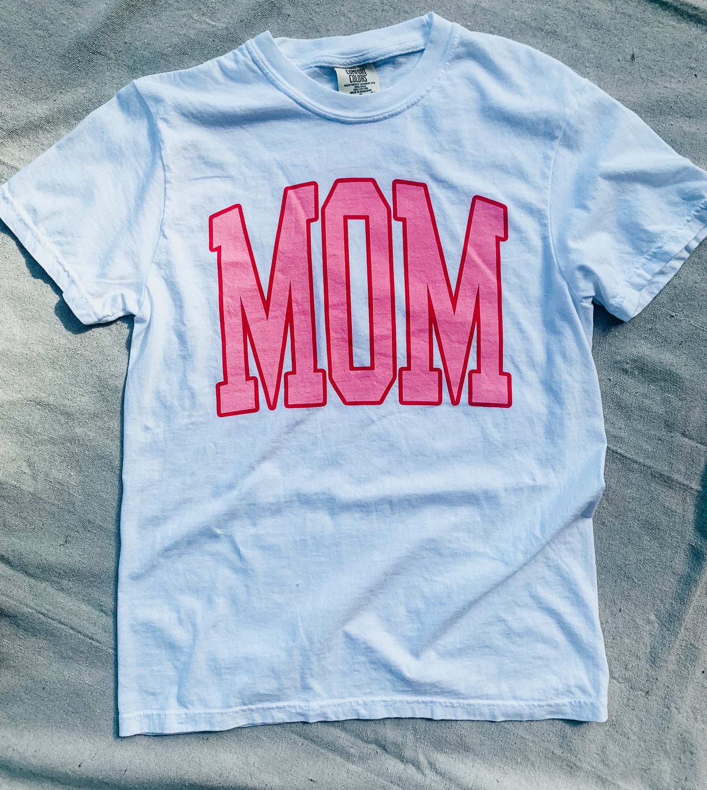 MOM Tee