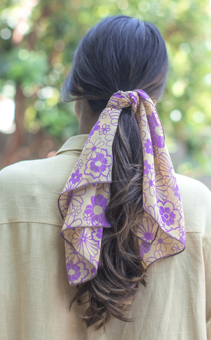 Lilac Daisy Scarf